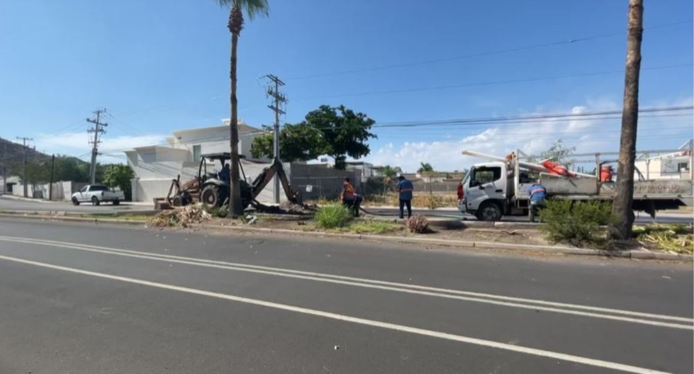 Reportan fuga de agua en colonia Loreto al norte de Hermosillo