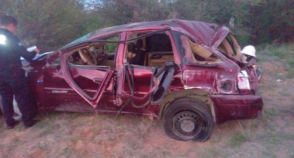 Muere mujer que viajaba con su familia, entre ellos 3 menores, en carretera Ures-Rayón de Sonora