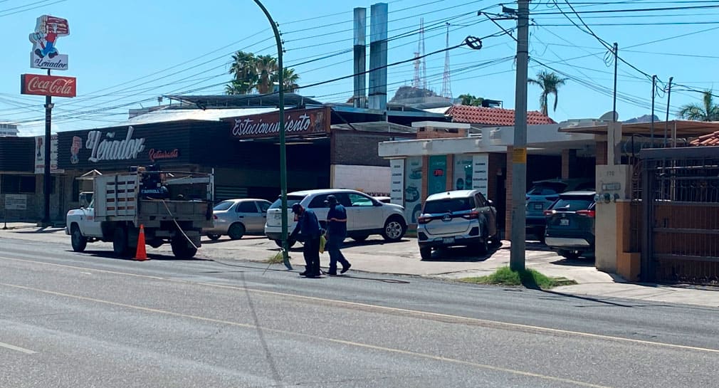 Cierran carril en bulevar Colosio por mantenimiento de pavimento en Hermosillo