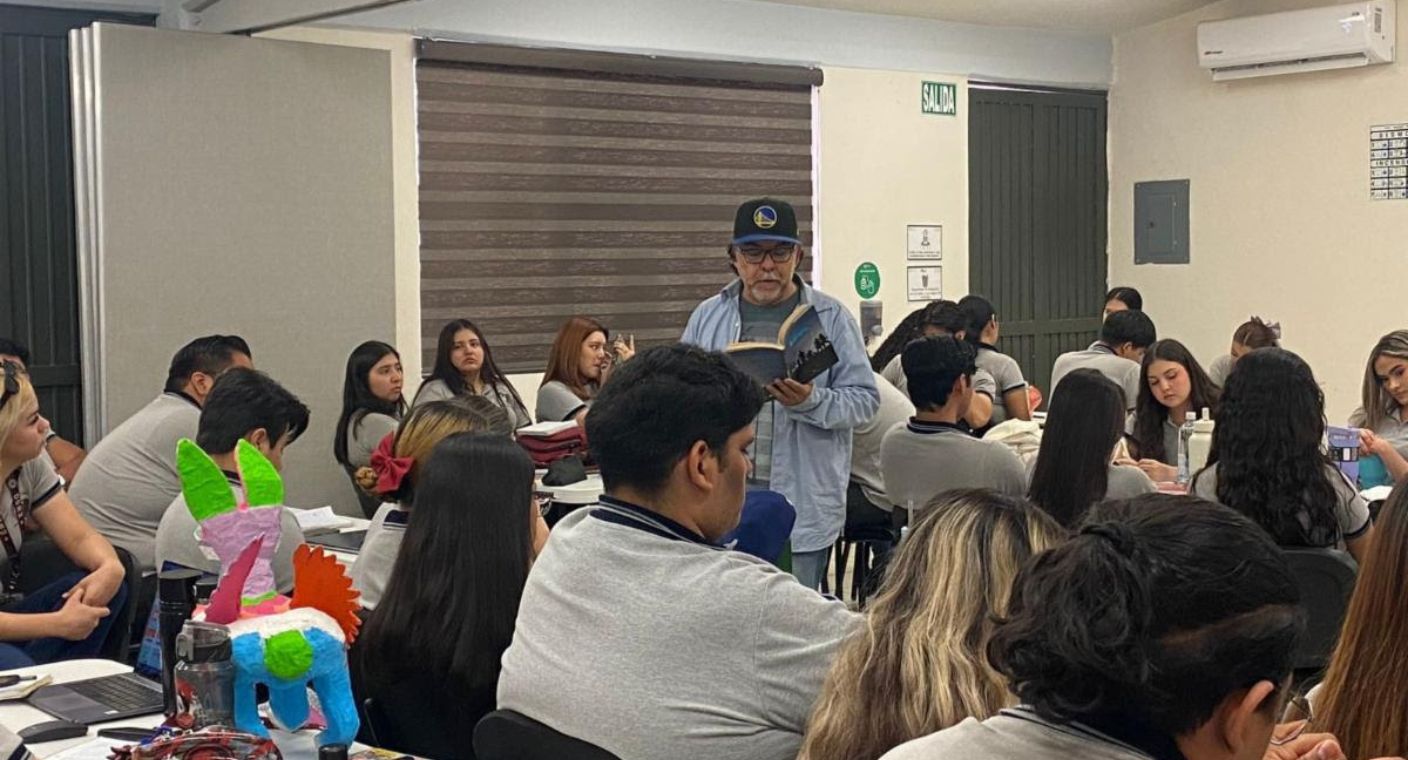Realiza escritor sonorense talleres de lectura y escritura creativa con perspectiva de género en universidades de Hermosillo