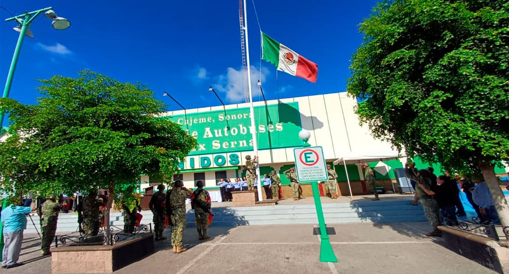 Realiza gobierno de Cajeme abanderamiento e incineración de bandera nacional en Central de Autobuses
