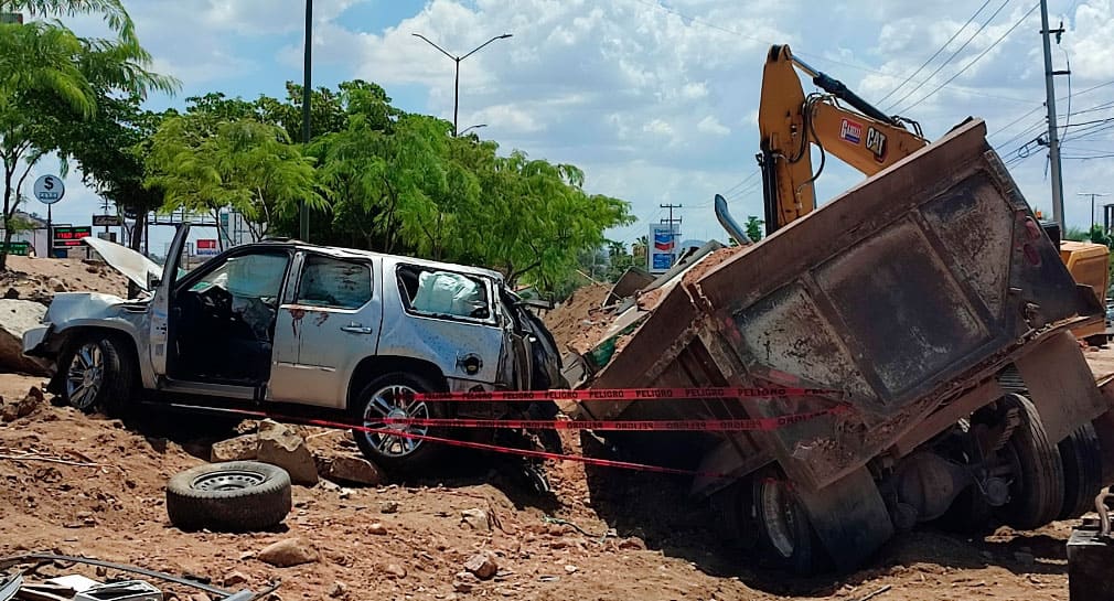 Camión de carga se queda sin frenos y provoca choques al norte de Hermosillo