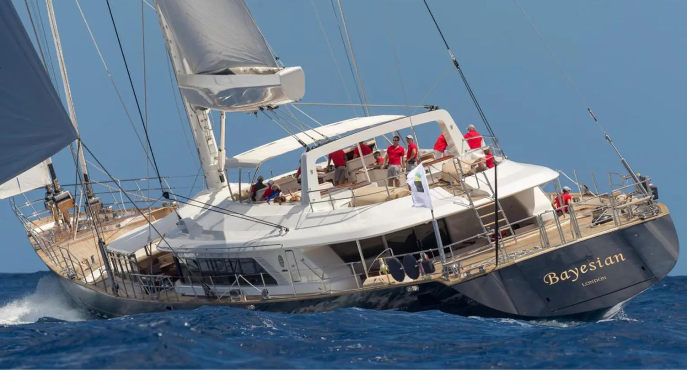 El magnate tecnológico británico, Mike Lynch, está entre los desaparecidos tras naufragio en Sicilia