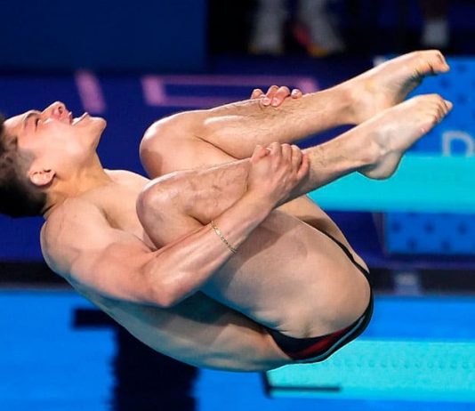 Osmar Olvera avanza a semifinal trampolín 3m en clavados de París 2024; Kevin Muñoz queda como reserva
