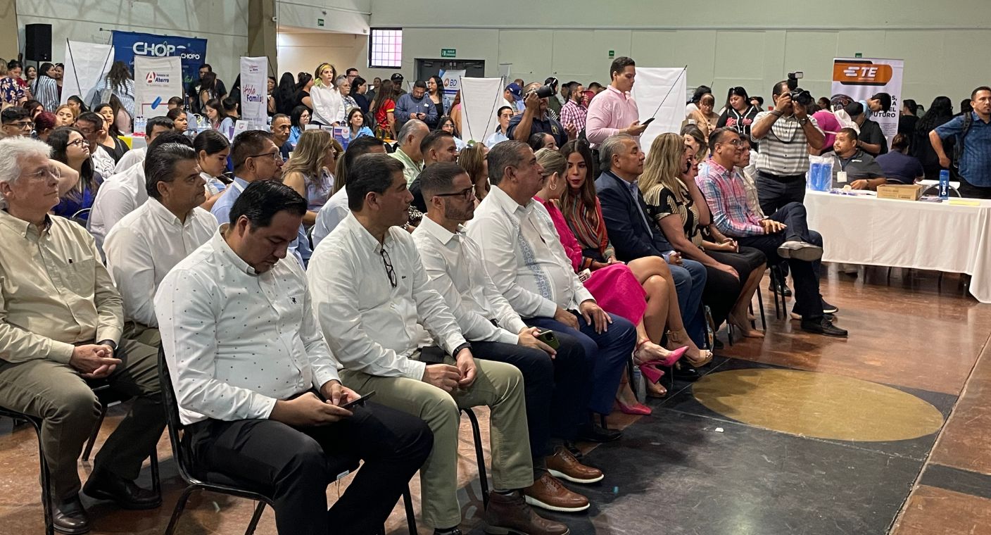 Realizan Feria del Empleo con vacantes para más de 70 empresas en Hermosillo