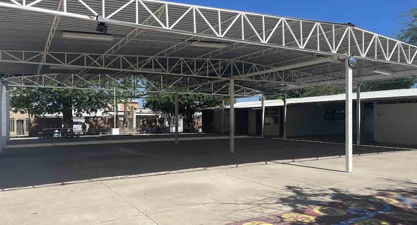 Suspende regreso a clases primaria de Hermosillo por baños colapsados; Aguah atiende problema