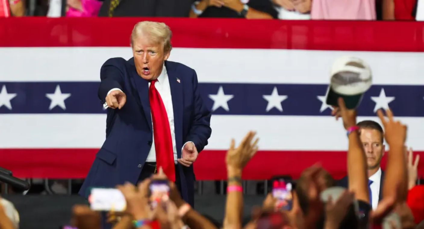 FBI investiga hackeo a la campaña de Trump atribuido a Irán