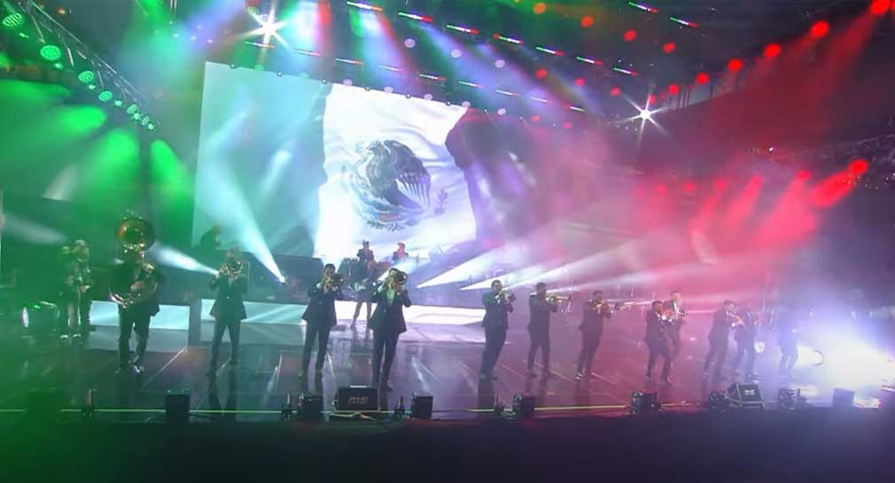 Banda MS pone a bailar al Zócalo previo al Grito de Independencia