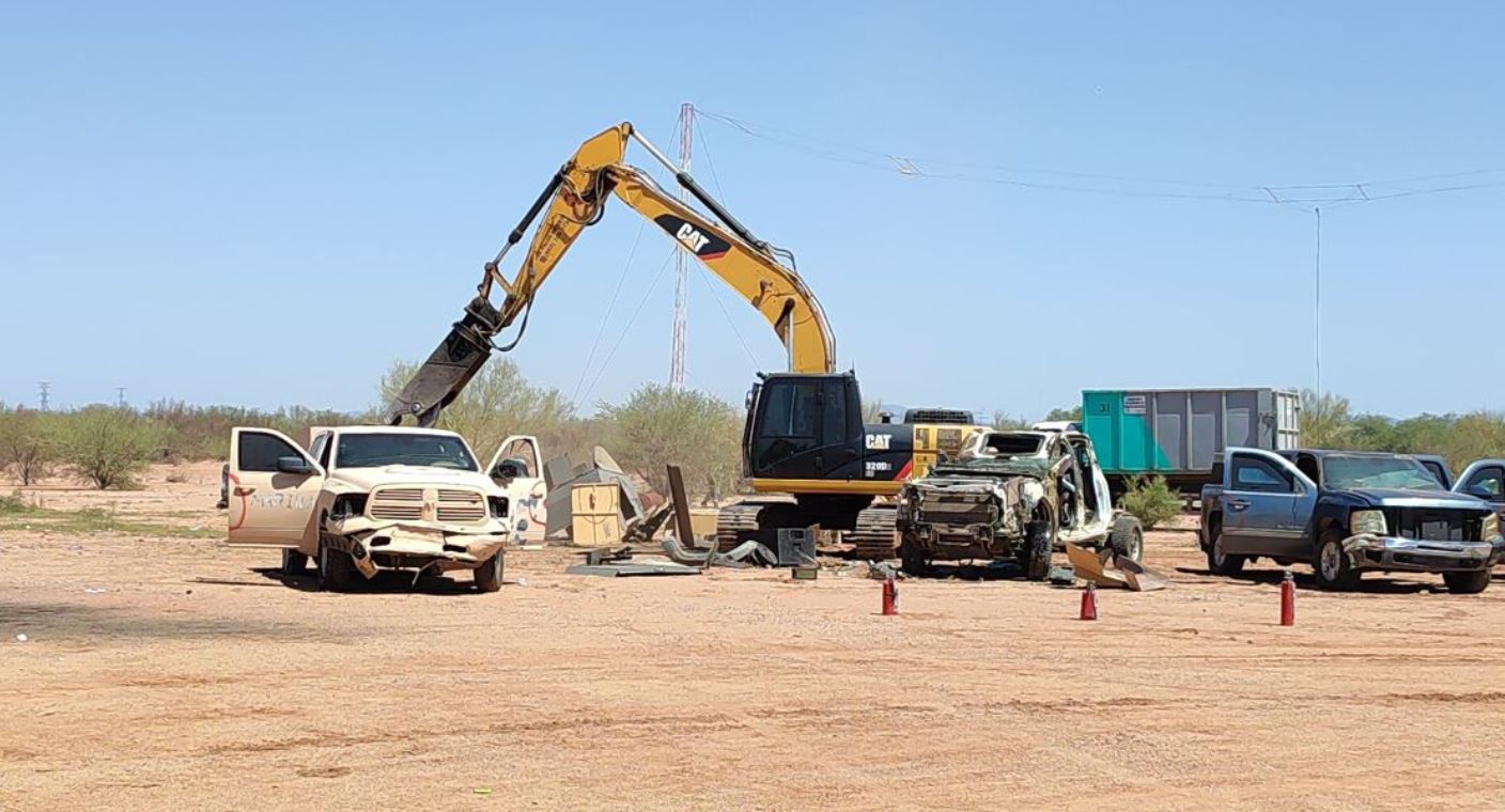 Incineran narcóticos, máquinas tragamonedas y destruyen ‘carros monstruo’ del crimen organizado autoridades en Hermosillo
