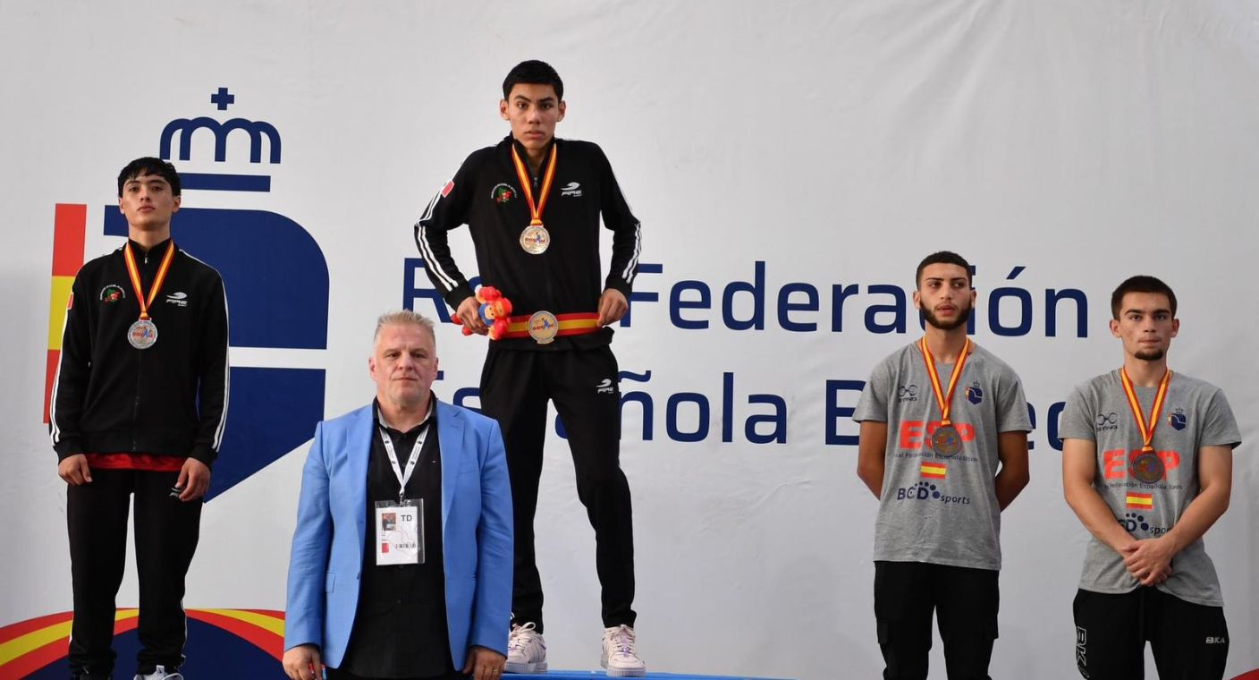 Alumno de Cobach Sonora se corona campeón internacional de boxeo en España