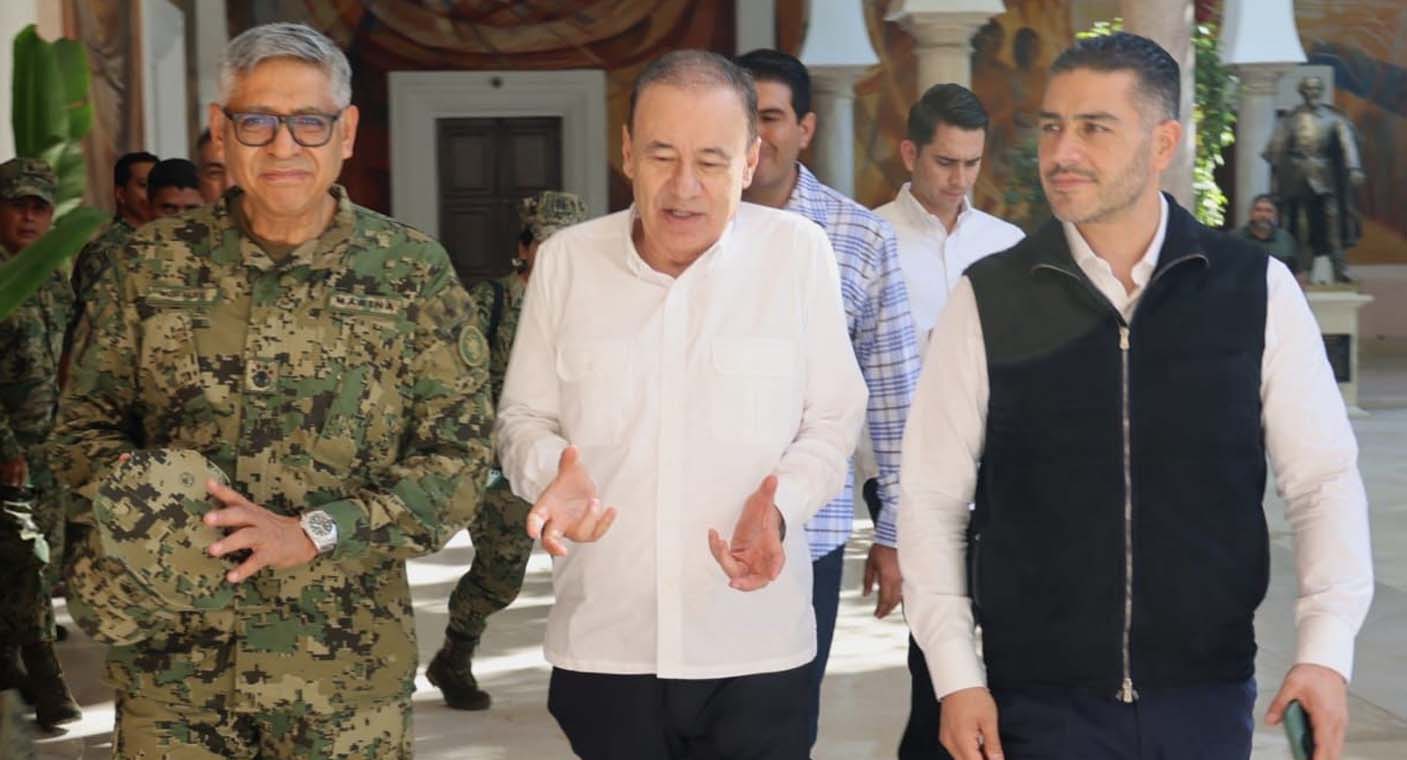 Arriba Harfuch a Sonora; se reúne con gobernador Alfonso Durazo y gabinete de seguridad