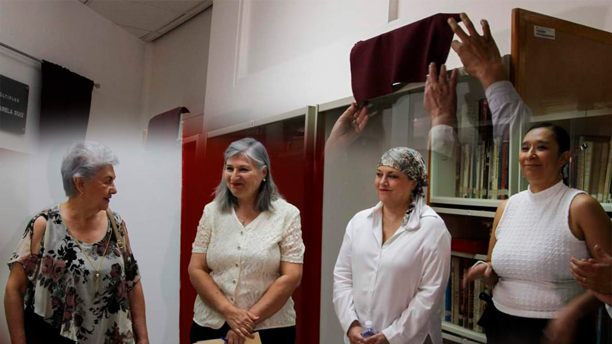 Develan 3 placas en honor a personajes ilustres en Casa de la Cultura de Sonora