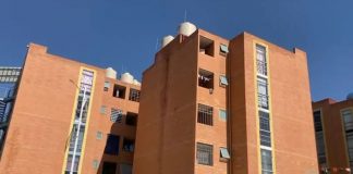 Mujer asesina a sus dos hijos y luego se quita la vida tras discutir con su pareja en Puebla; Fiscalía investiga el caso