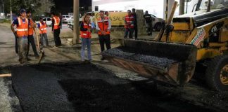 Realizan trabajos de bacheo nocturno en bulevar Quiroga en Hermosillo