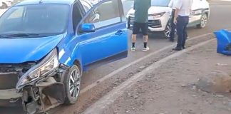 Choque entre dos vehículos se registra al poniente de Hermosillo