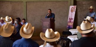 Lamarque se reúne con ganaderos del sur de Sonora para fortalecer el sector