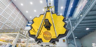 Científicos detectan primeras estrellas del universo gracias a telescopio James Webb