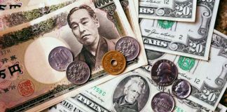 El yen cae ante el dólar luego de ajuste de tasas en Japón