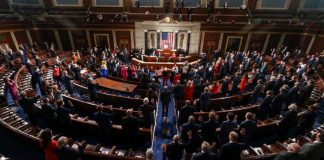 Gobierno de EEUU enfrentará cierre parcial y espera reactivarse el lunes