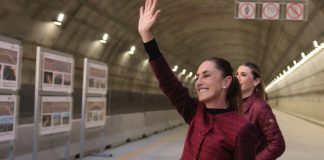 ‘Los puentes siempre son mejores que los muros’, asegura Sheinbaum desde inauguración de primera etapa del Viaducto Elevado en Tijuana ‘Los puentes siempre son mejores que los muros’, asegura Sheinbaum desde inauguración de primera etapa del Viaducto Elevado en Tijuana
