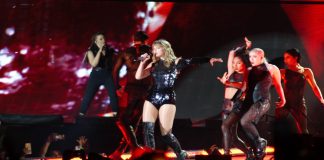 Taylor Swift ingresa al Salón de la Fama de los Compositores
