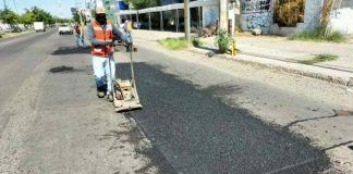 Confirma ‘Toño’ Astiazarán bacheo de un millón de metros cuadrados en Hermosillo este 2026 Bacheo en Hermosillo ha mejorado calles de 50 colonias, afirma 'Toño' Astiazarán
