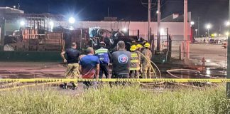 Se incendia recicladora junto a supermercado al norte de Hermosillo Se incendia recicladora junto a supermercado al norte de Hermosillo