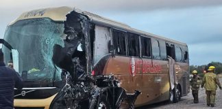 Fiscalía de Sonora analiza video que presuntamente muestra choque de autobús Tufesa en carretera Caborca–Sonoyta Fiscalía de Sonora analiza video que presuntamente muestra choque de autobús Tufesa en carretera Caborca–Sonoyta