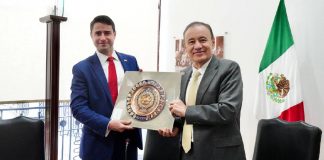 Durazo impulsa expansión del Puerto de Guaymas con inversión de 130 mil millones y alianza con EEUU Durazo impulsa expansión del Puerto de Guaymas con inversión de 130 mil millones y alianza con EEUU