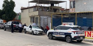 Aparatoso choque al sur de Hermosillo deja un lesionado; pick-up se impacta contra camellón