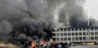 Canacar pide a transportistas resguardarse tras bloqueos e incendio de vehículos en carreteras de México Canacar pide a transportistas resguardarse tras bloqueos e incendio de vehículos en carreteras de México