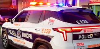 Ciclista se impacta con trailer al poniente de Hermosillo; resulta lesionado