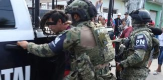 Tragedia en Veracruz: bebé muere asfixiada por parásitos; detienen a sus padres