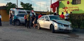 Aparatoso choque deja una persona lesionada al sur de Hermosillo