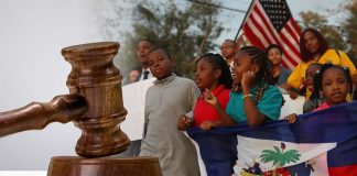 Una jueza federal pospone la cancelación del TPS para haitianos ordenada por el gobierno de Trump