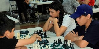 Unison da jaque mate al aburrimiento con su primer torneo de ajedrez rápido en Hermosillo