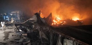 Al menos 400 muertos tras ataque aéreo contra hospital en Afganistán, reporta gobierno talibán Al menos 400 muertos tras ataque aéreo contra hospital en Afganistán, reporta gobierno talibán