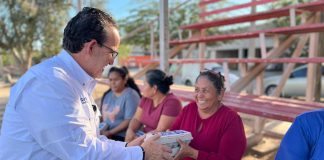 Agustín Rodríguez inicia recorrido por colonias de Hermosillo con entrega de más de 34 mil docenas de huevo