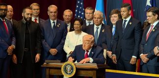 “No voy a aprender su maldito idioma”: Trump afirma ante presidentes latinoamericanos que no aprenderá español