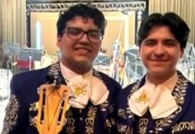 Legisladores de EEUU piden liberar a dos jóvenes mariachis mexicanos detenidos en centros migratorios de Texas