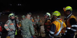 Protección Civil intensifica rescate de cuatro mineros atrapados tras colapso en mina Santa Fe de Sinaloa Protección Civil intensifica rescate de cuatro mineros atrapados tras colapso en mina Santa Fe de Sinaloa