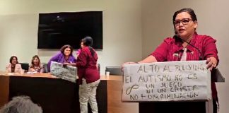 Activista autista interviene en el Parlamento de la Mujer en Sonora y exige respeto a sus derechos: "Nada de nosotras sin nosotras"
