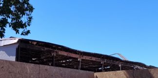 Denuncian vecinos malos olores en predio de Sam’s Club que se incendió en Hermosillo