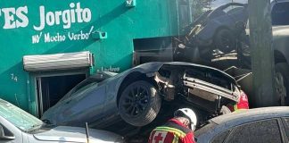 Por jugar carreras, conductores provocan fuerte accidente y lesionan a 2 personas al norte de Hermosillo