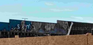 Amplían barda hasta el estacionamiento en ruinas del Sam’s Club Vado del Río; acceso permanece restringido Amplían barda hasta el estacionamiento en ruinas del Sam’s Club Vado del Río; acceso permanece restringido