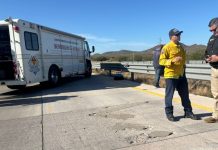 Reabren parcialmente carriles en carretera Hermosillo–Guaymas tras volcadura de pipa