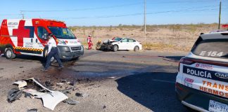 Mujer embarazada de siete meses resulta lesionada en choque entre tráiler y sedán en la Costa de Hermosillo