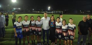 Inaugura Javier Lamarque instalación luminaria en campo deportivo de Cajeme