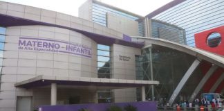 Muere hombre tras ser arrollado por su esposa al reparar camioneta en Nuevo León