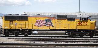 Hallan 6 personas muertas dentro de un vagón de tren de carga en Texas